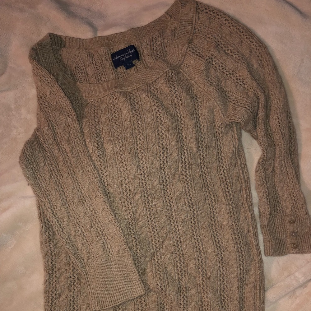 Lightly worn American Eagle sweater
